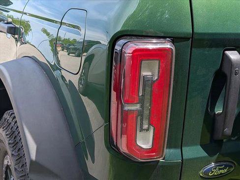 Used 2023 Ford Bronco Wildtrak AWD/4WD image 13