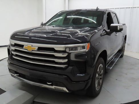 Used 2023 Chevrolet Silverado 1500 High Country image 7