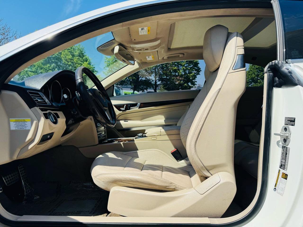 Used 2014 Mercedes-Benz E 350 4MATIC Coupe image 16