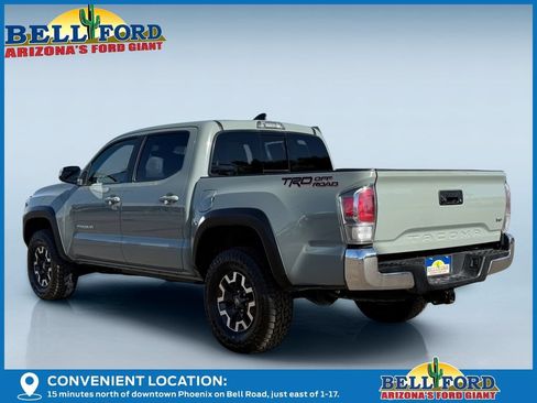 Used 2022 Toyota Tacoma TRD Off-Road RWD image 2