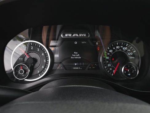 Used 2025 RAM 1500 Big Horn AWD/4WD image 18