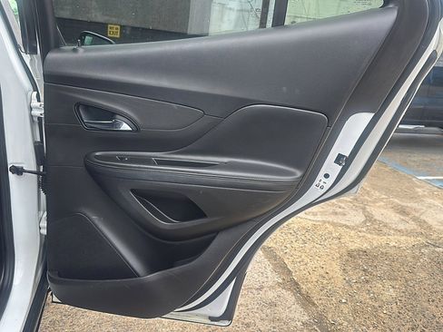 Used 2019 Buick Encore Sport Touring w/ Safety Package image 22