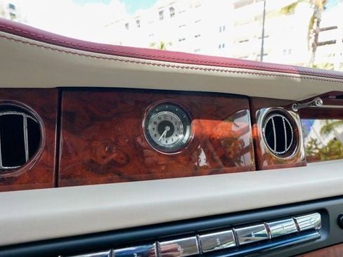 Used 2013 Rolls-Royce Phantom Sedan image 97