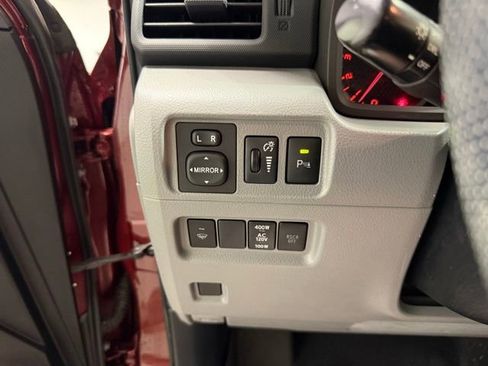 Used 2013 Toyota 4Runner SR5 w/ Premium Pkg w/3rd Row Seat AWD/4WD image 17