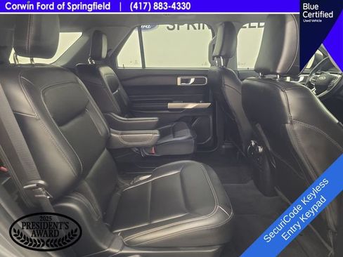Used 2022 Ford Explorer XLT w/ Equipment Group 202A AWD/4WD image 13