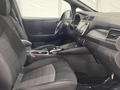 Used 2022 Nissan Leaf SV Plus image 19