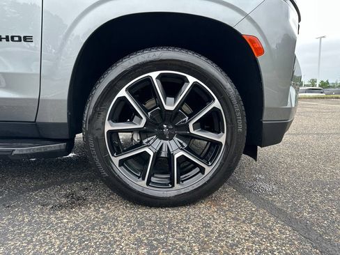 Used 2024 Chevrolet Tahoe RST w/ Luxury Package RWD image 19