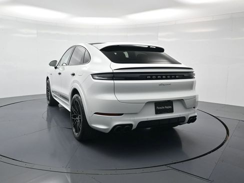 New 2026 Porsche Cayenne E-Hybrid Coupe image 29