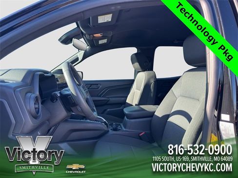 Used 2023 Chevrolet Colorado Trail Boss w/ Technology Package image 9