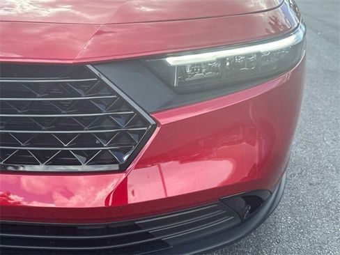 New 2025 Honda Accord SE image 10