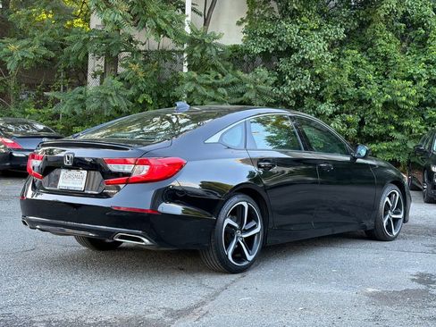 Used 2019 Honda Accord Sport image 4