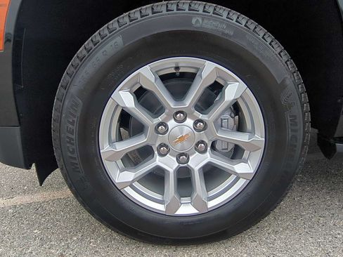 New 2026 Chevrolet Suburban LS AWD/4WD image 29