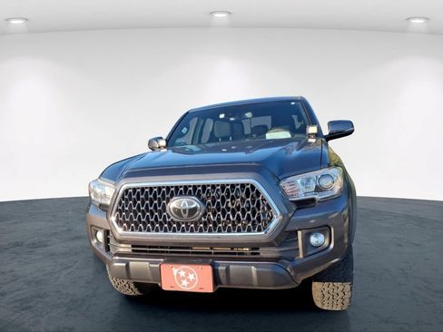 Used 2019 Toyota Tacoma TRD Off-Road AWD/4WD image 12