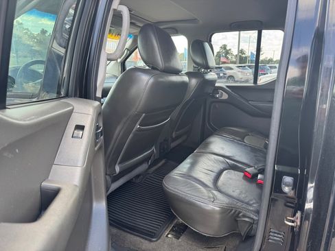 Used 2014 Nissan Frontier PRO-4X image 7