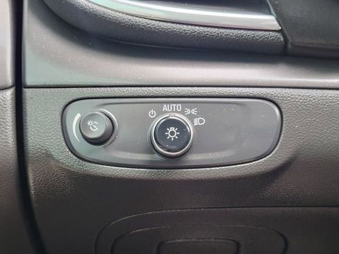 Used 2018 Buick Encore Preferred image 19