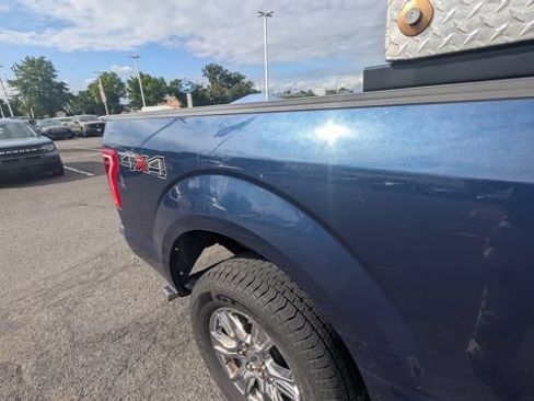Used 2015 Ford F150 XLT w/ Equipment Group 302A Luxury AWD/4WD image 18