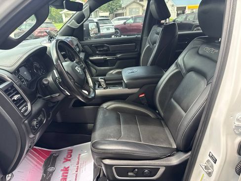 Used 2022 RAM 1500 Laramie AWD/4WD image 17