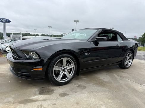 Used 2013 Ford Mustang GT Premium w/ Security Pkg RWD image 5