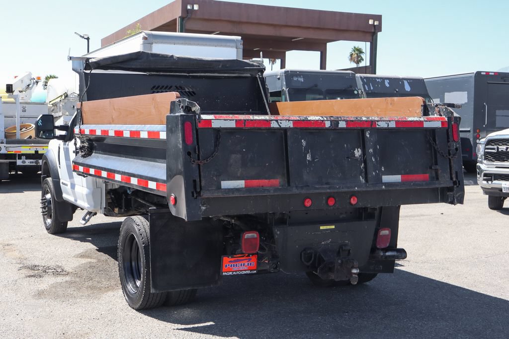 Used 2017 Ford F550 2WD Regular Cab Super Duty image 6
