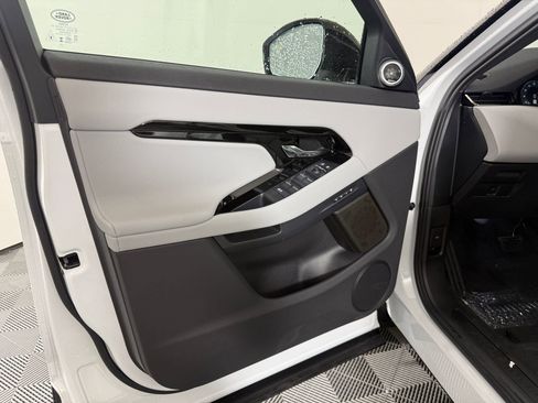 New 2026 Land Rover Range Rover Evoque S image 11
