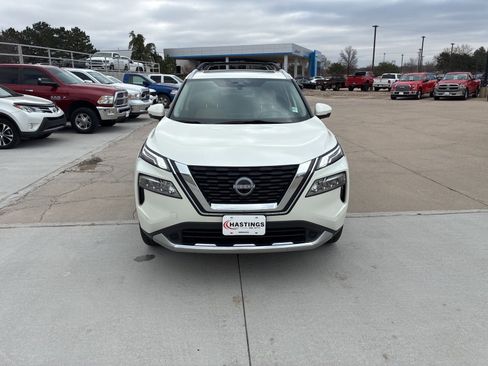 Used 2023 Nissan Rogue Platinum w/ Platinum Premium Package image 10