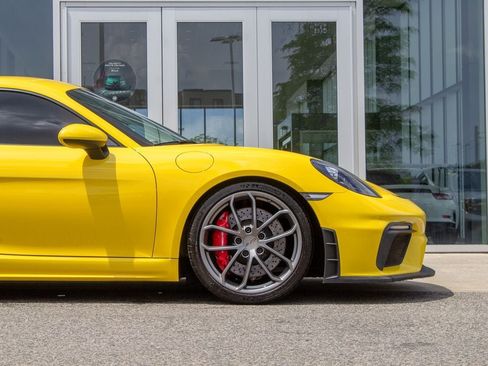 Used 2020 Porsche 718 Cayman GT4 RWD image 5