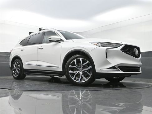 Used 2024 Acura MDX SH-AWD w/ Technology Package image 32