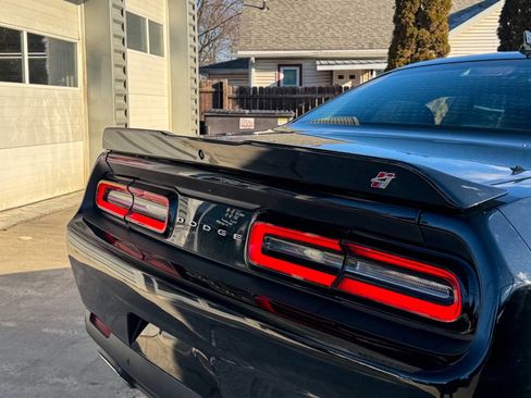 Used 2018 Dodge Challenger GT w/ Driver Convenience Group image 15