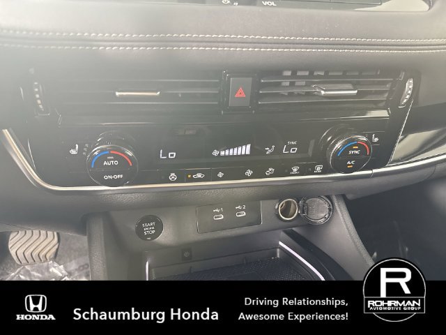 Used 2026 Nissan Rogue SL AWD/4WD image 9