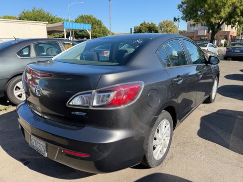 Used 2012 MAZDA MAZDA3 i Touring FWD image 5