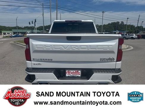 Used 2023 Chevrolet Silverado 1500 High Country AWD/4WD image 4