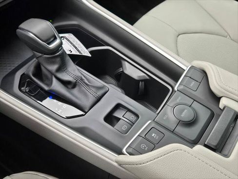 Certified 2026 Toyota Grand Highlander FWD image 17