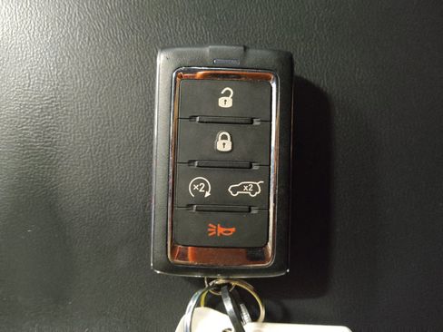 Used 2021 Jeep Grand Cherokee L Limited RWD image 32