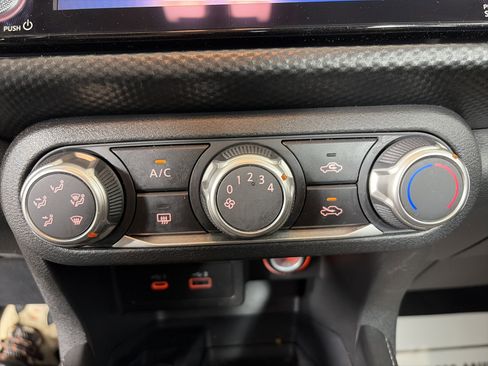 Used 2023 Nissan Kicks SV w/ Interior Electronics Package image 21