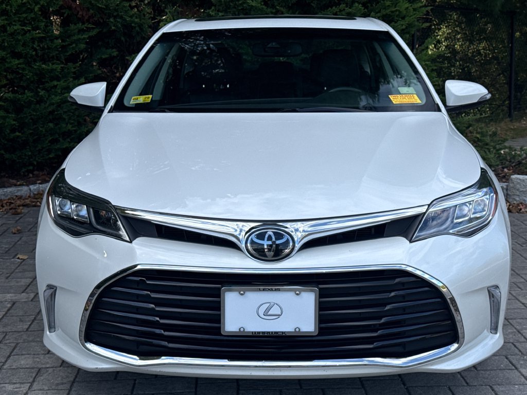 Used 2017 Toyota Avalon Touring w/ Carpet Mat Package FWD image 2