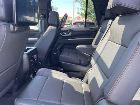 Certified 2024 Chevrolet Tahoe High Country w/ Advanced Technology Package AWD/4WD image 8