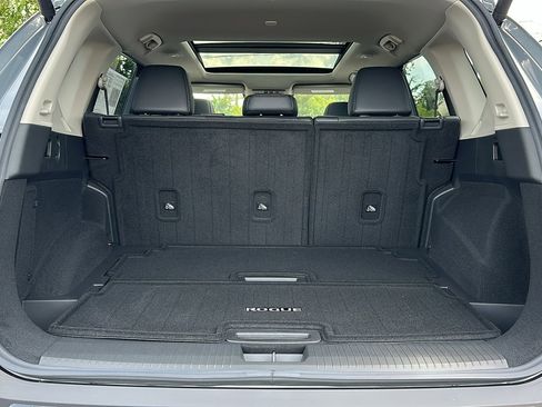 Used 2022 Nissan Rogue Platinum w/ Head-Up Display Package image 29