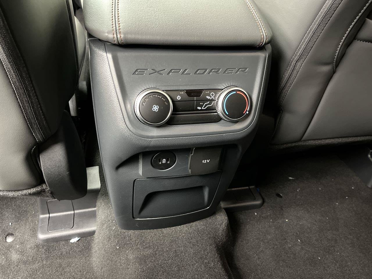 Used 2026 Ford Explorer Active w/ Active Comfort Package AWD/4WD image 12