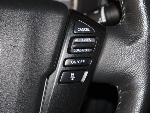 Used 2022 Nissan Frontier SV image 23