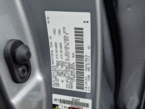 New 2026 Toyota Tundra Limited AWD/4WD image 13