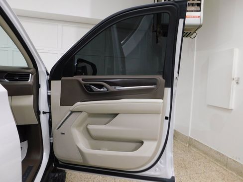 Used 2023 GMC Yukon Denali image 95