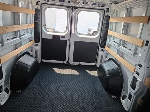 Used 2025 RAM ProMaster 2500 w/ U-Haul Equipment Group FWD image 9