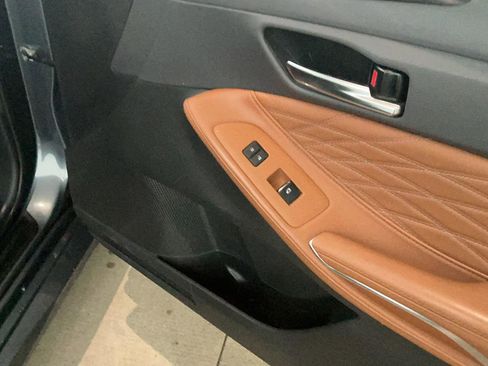 Used 2020 Toyota Avalon Limited w/ Advanced Safety Package image 28