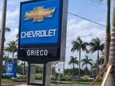 Used 2017 Chevrolet Cruze LT w/ Convenience Package image 6