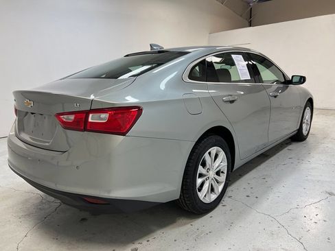 Used 2025 Chevrolet Malibu LT FWD image 9