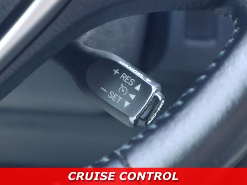 Used 2016 Toyota RAV4 XLE image 17