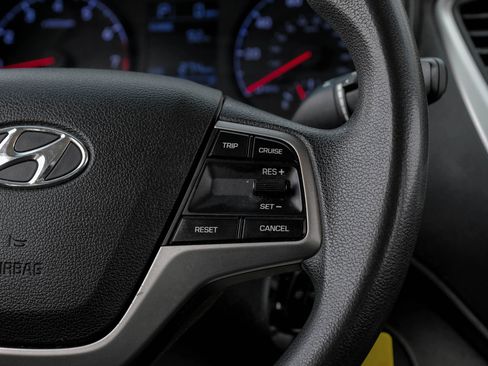 Used 2020 Hyundai Accent SE w/ Cargo Package image 23