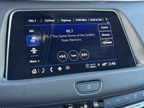 Used 2023 Cadillac XT4 Premium Luxury image 20