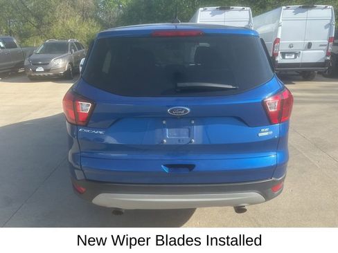 Used 2019 Ford Escape SE image 9