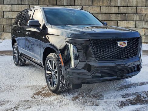 Certified 2025 Cadillac Escalade Sport image 6